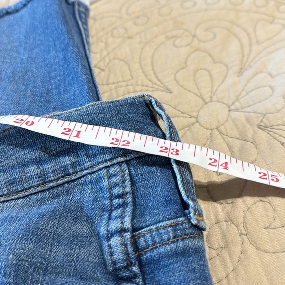 J Crew Denim Woman’s 9” Raw Hem Cropped Straight Jean - Picture 9 of 11